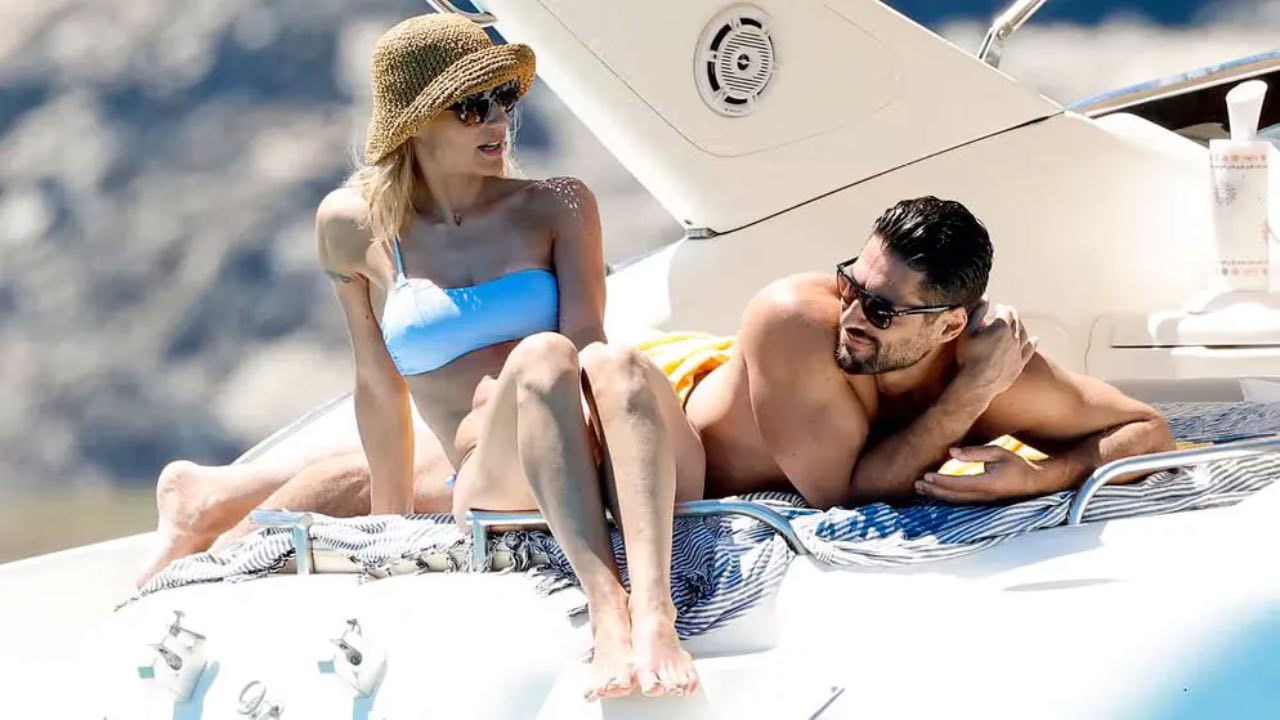 Michelle Hunziker e Giovanni Angiolini danno scandalo: «Acrobazie focose»