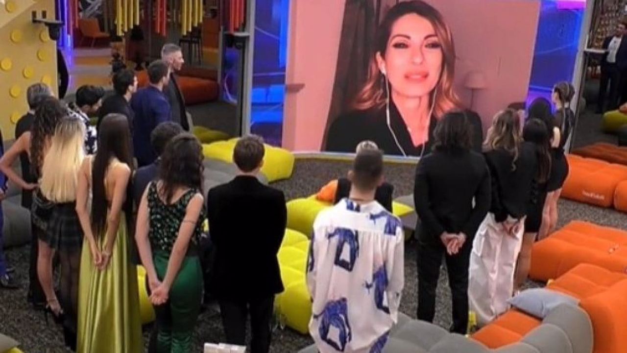 Milena Miconi rientra al GF Vip dopo l’abbandono provvisorio (VIDEO)
