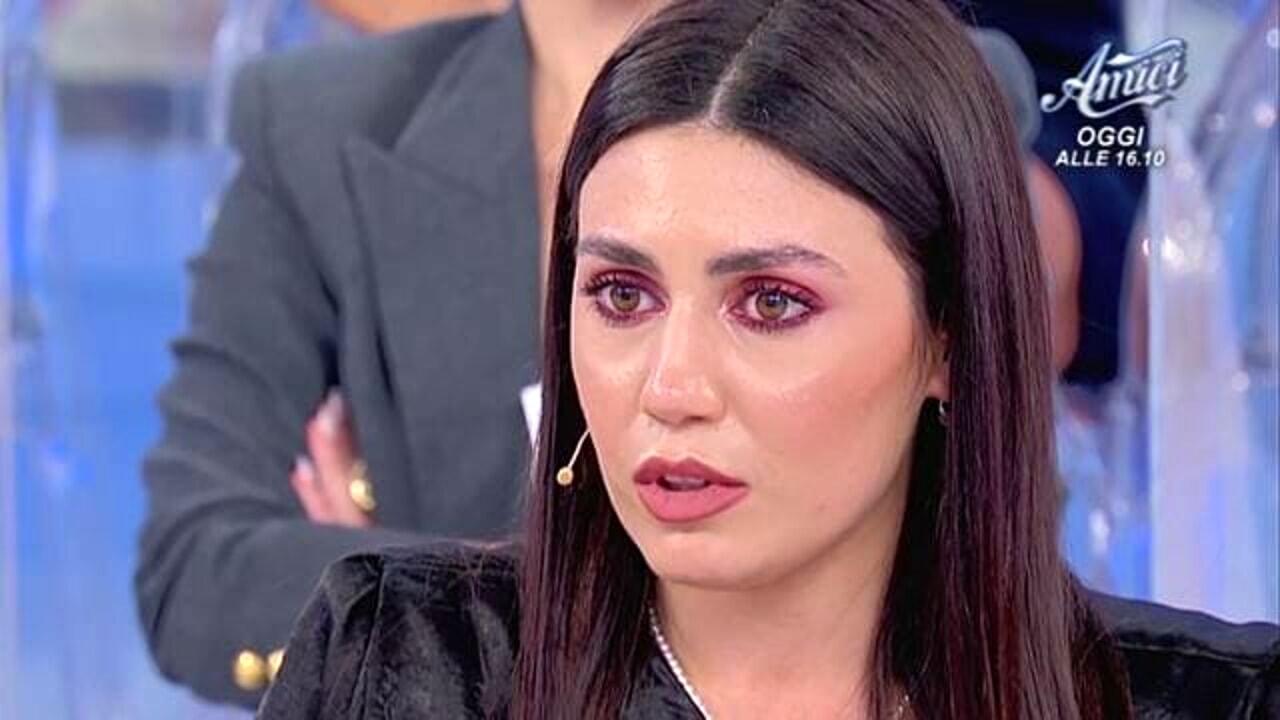 Uomini e Donne, anticipazioni 16-17 febbraio: Alice ha una crisi di panico