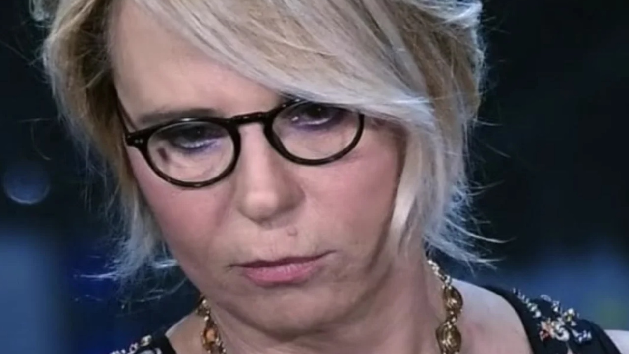Maria De Filippi «è scioccata»: come sta dopo morte Costanzo e cosa ha fatto