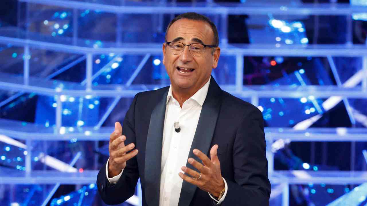 Carlo Conti non lascia la Rai: a I Migliori Anni copia Alfonso Signorini
