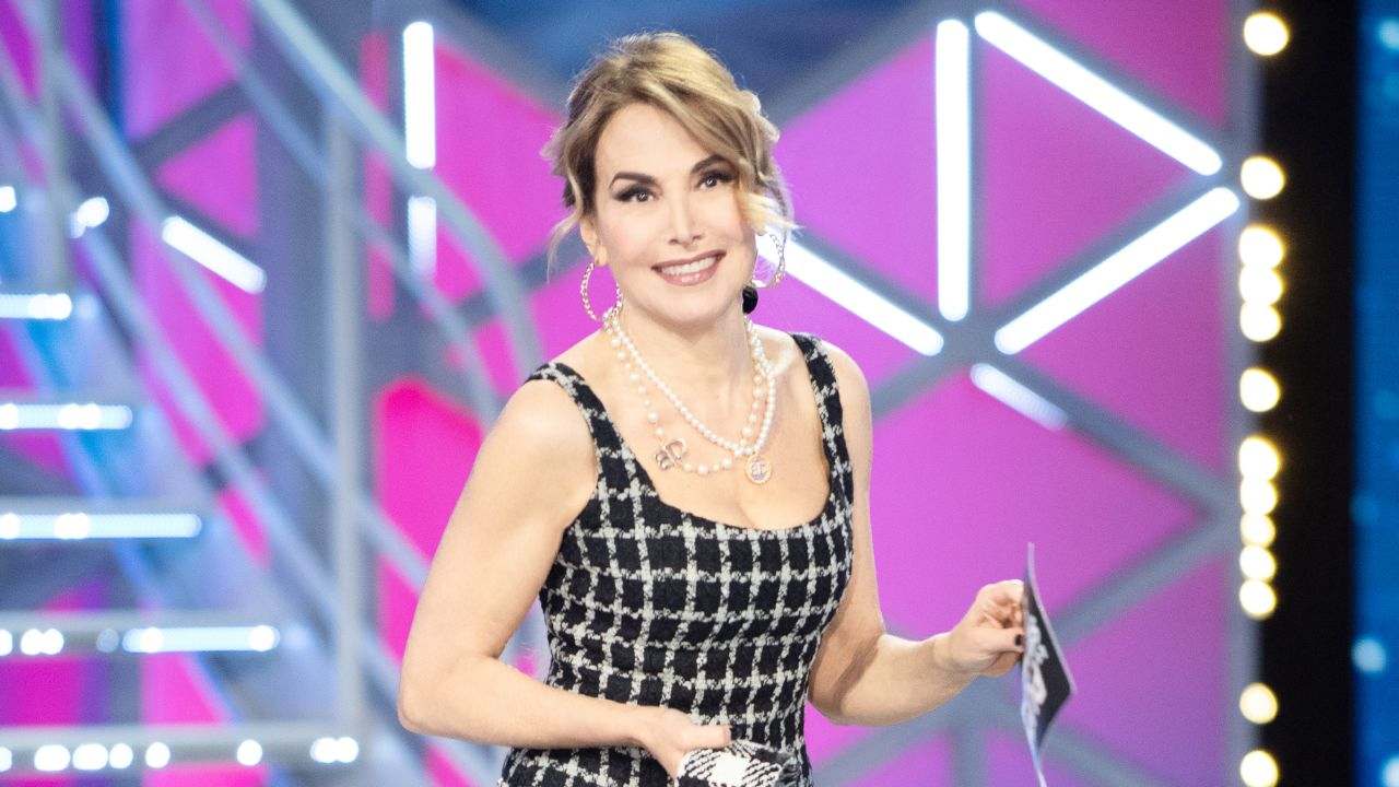 Dieta di Barbara d’Urso: «Ecco cosa mangia per essere in forma a 66 anni»
