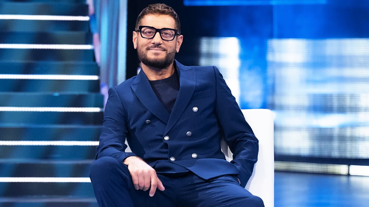 Isola dei Famosi, Enrico Papi lascia il programma? «Già da lunedì»