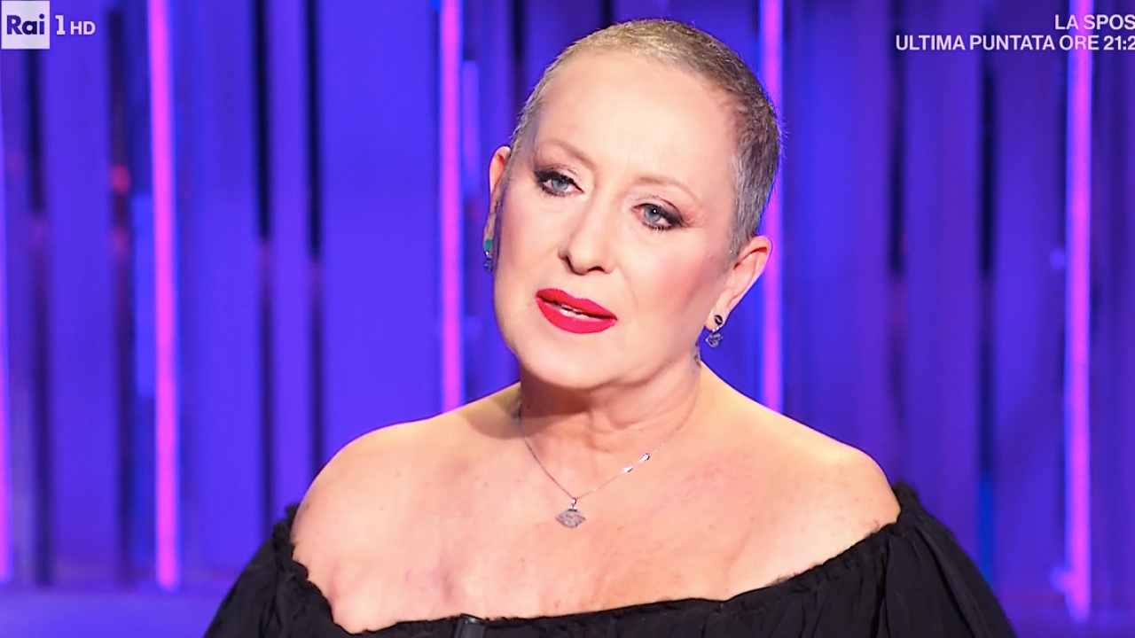 Tumore Carolyn Smith, a Domenica In ammette: «Sono forte ma stanca»