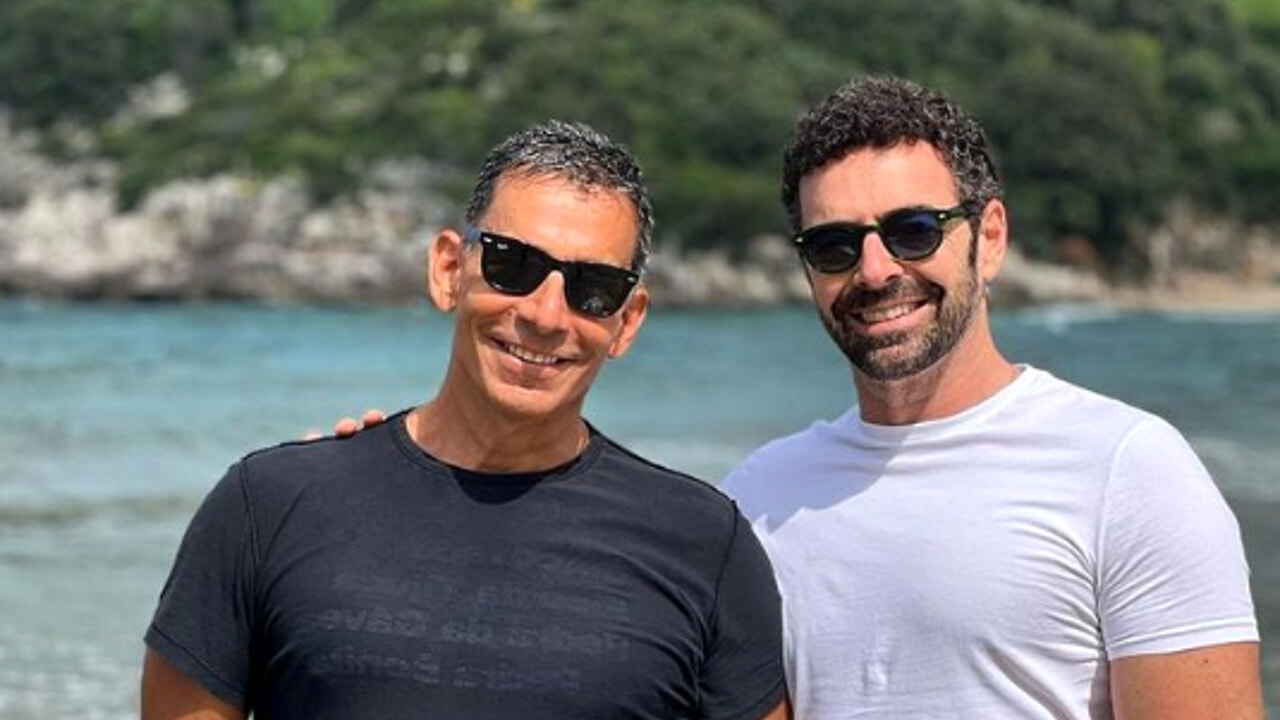 Alberto Matano e il marito Riccardo in vacanza: ecco cosa hanno fatto (FOTO)