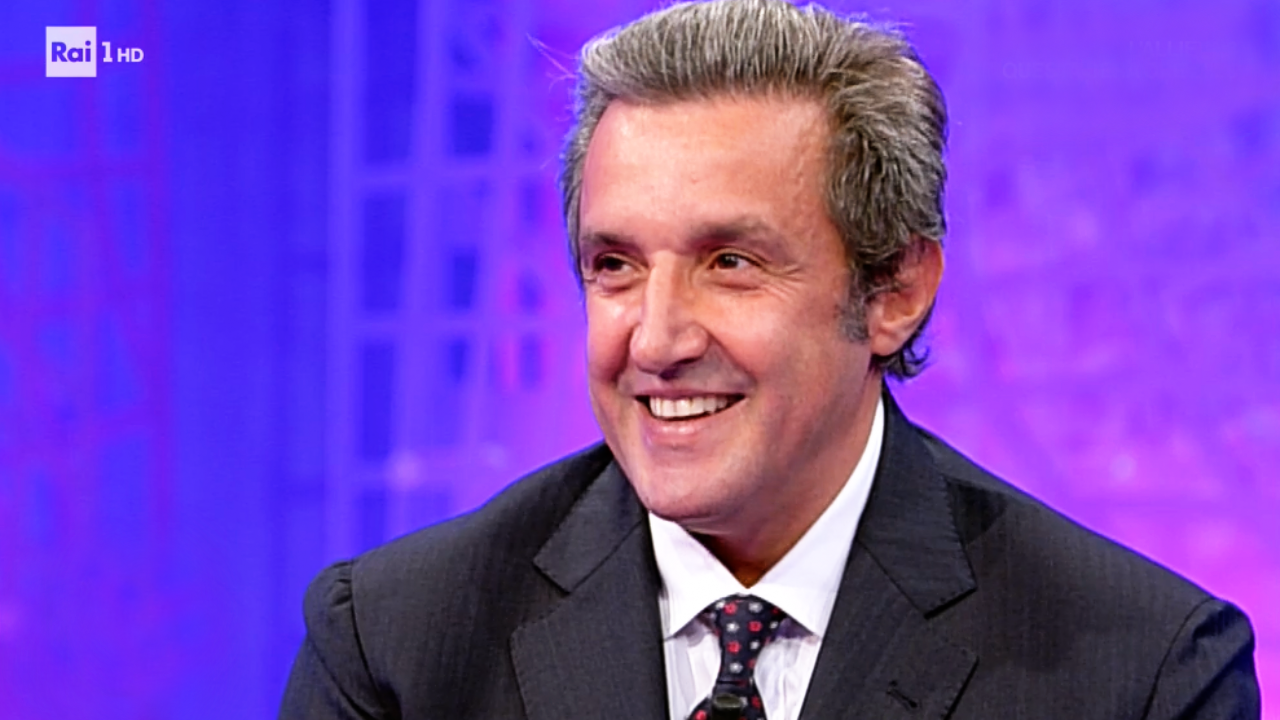 Flavio Insinna a La7 dopo sostituzione a L’Eredità? «Posso dirvi che...»