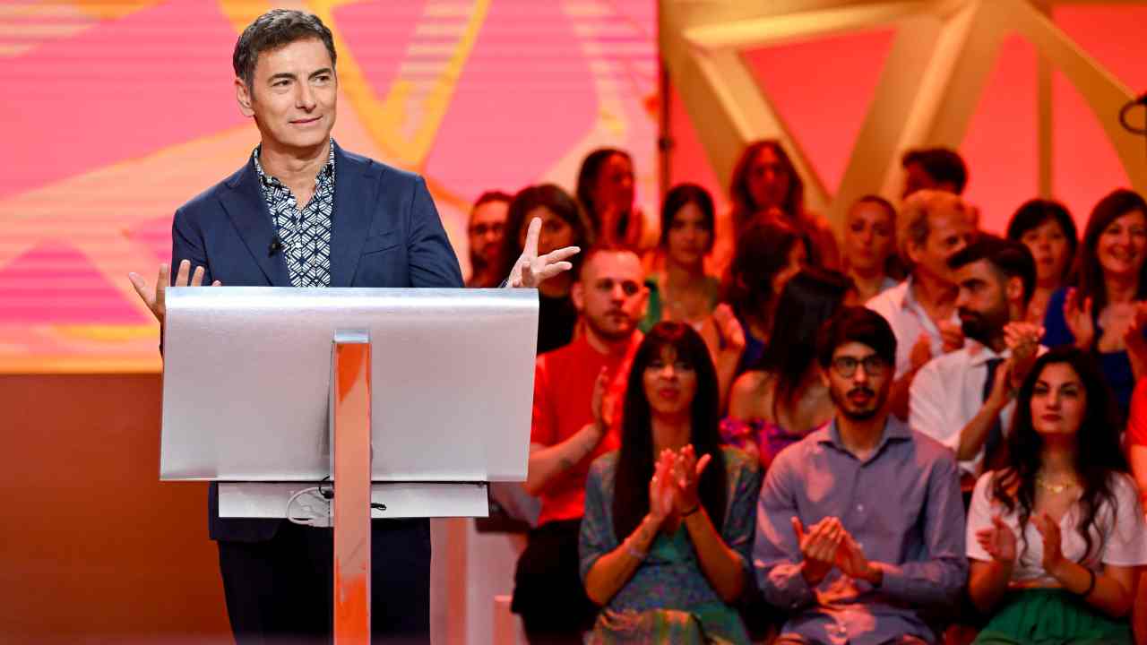 Reazione a Catena truccato e parole cambiate? Marco Liorni: «Ora parlo io»