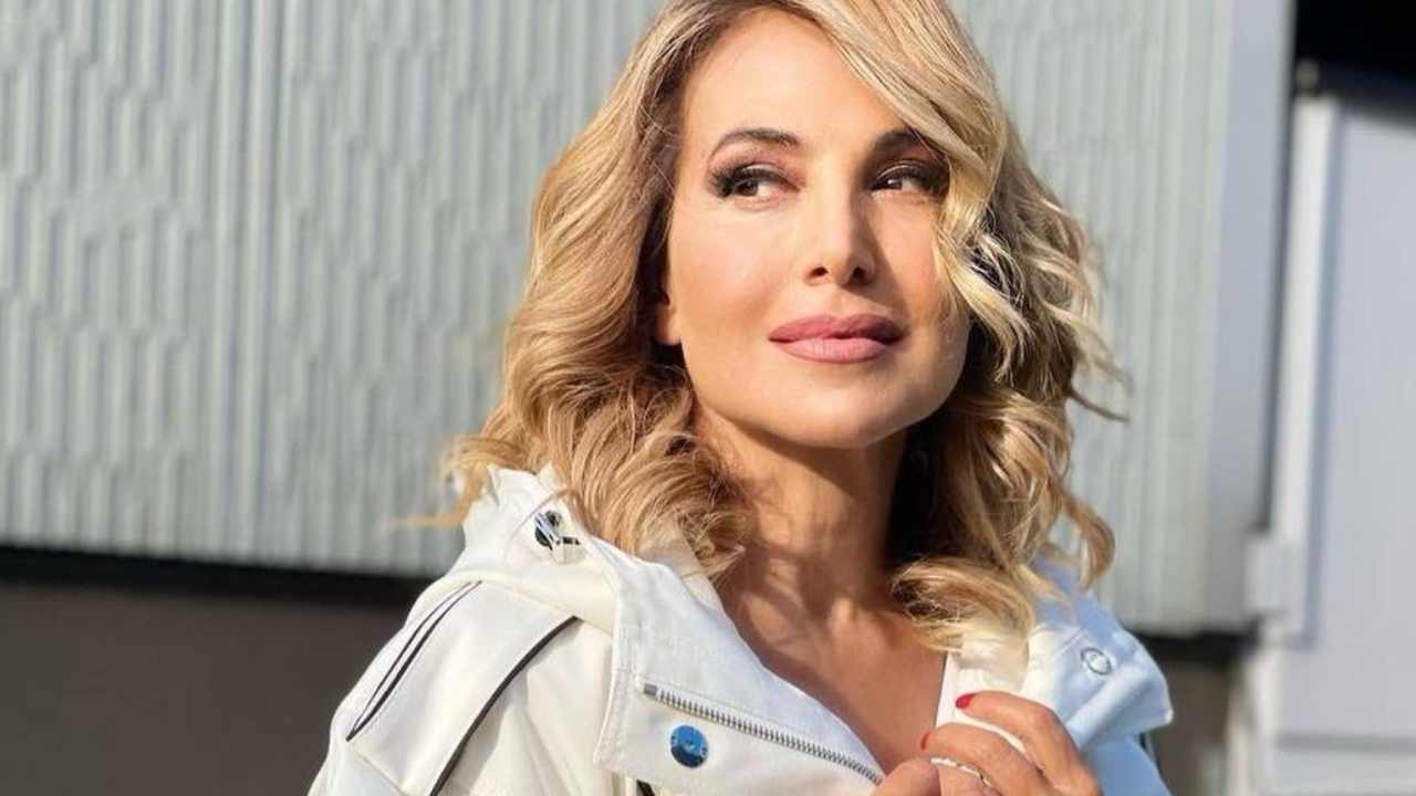 Barbara d’Urso non andrà in Rai: le dure parole di Roberto Sergio