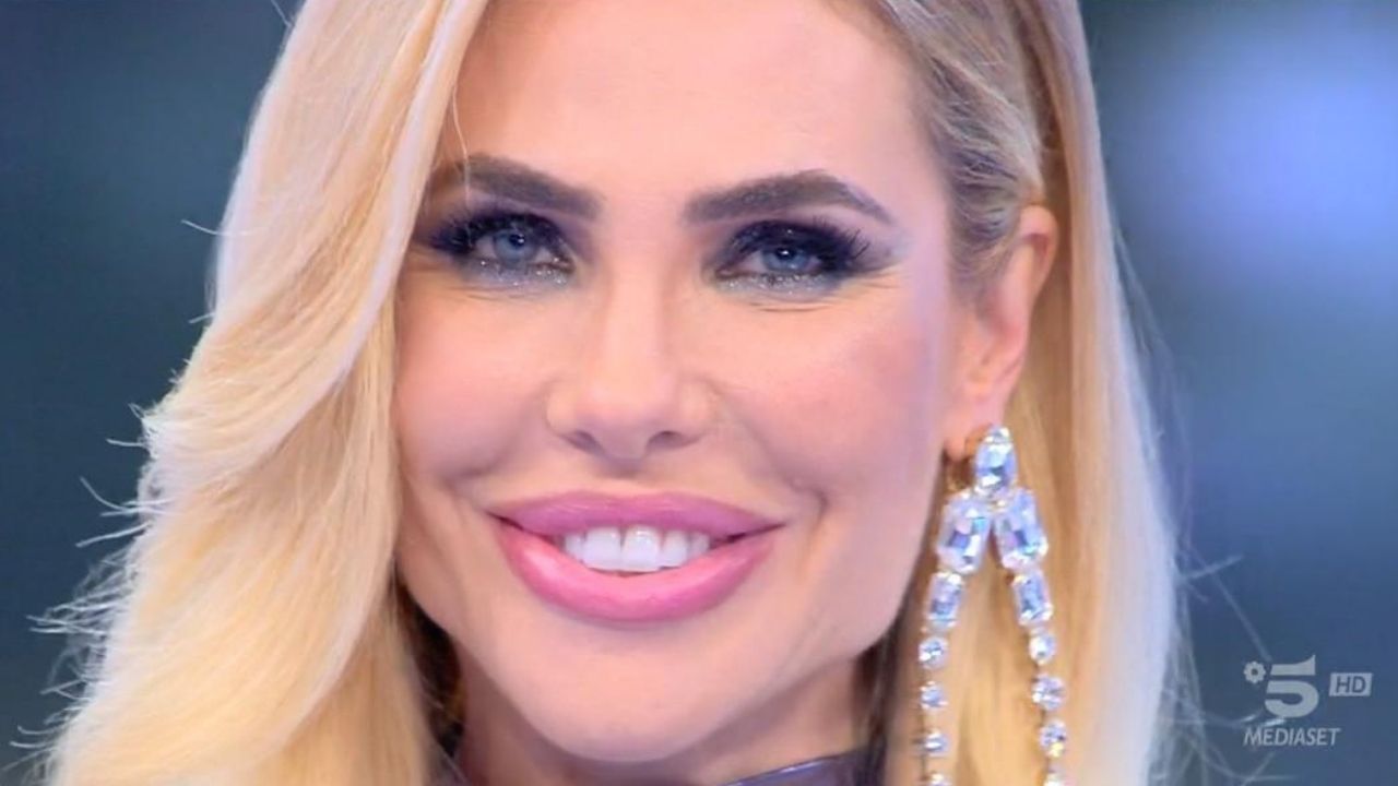 Ilary Blasi rimane a Mediaset ma non conduce Isola 2024: parla Pier Silvio