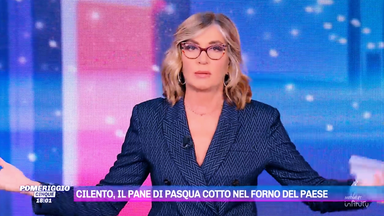 Myrta Merlino dà buca a Pomeriggio 5 e sostituita, «insofferente per gli ascolti»