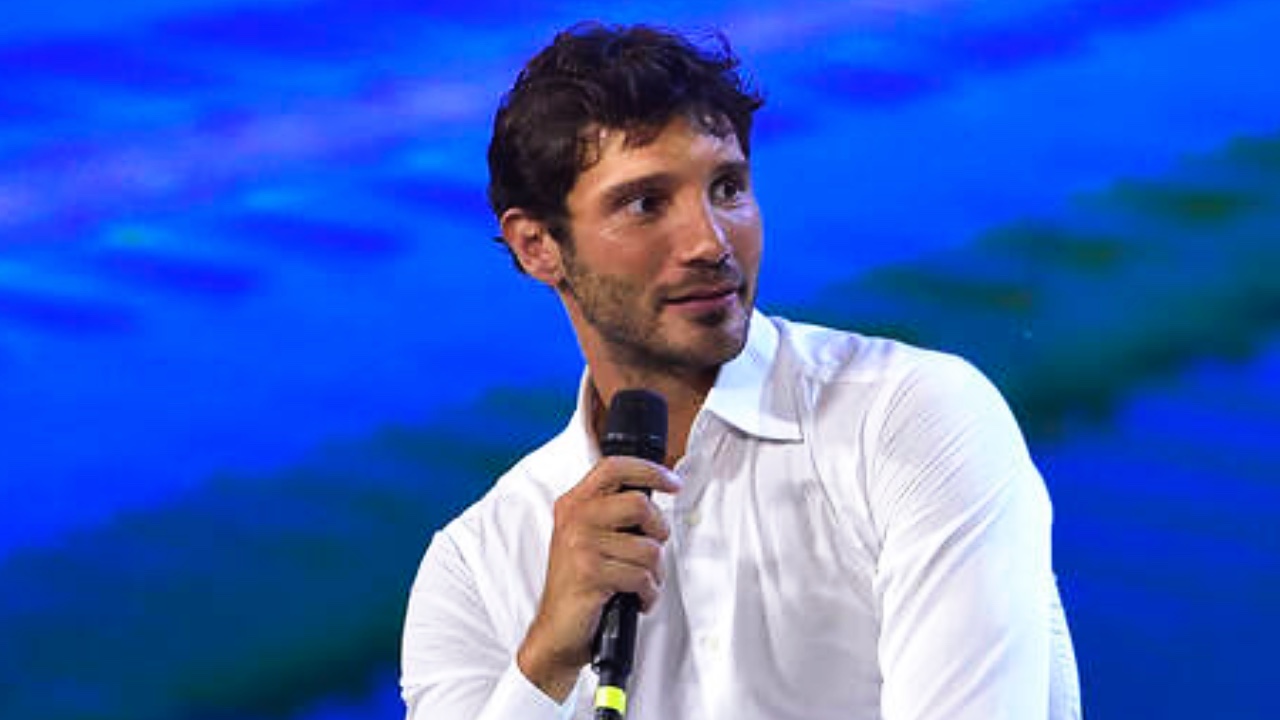 Stefano De Martino verso Rai1 dopo STEP e il ritorno a Tim Summer Hits