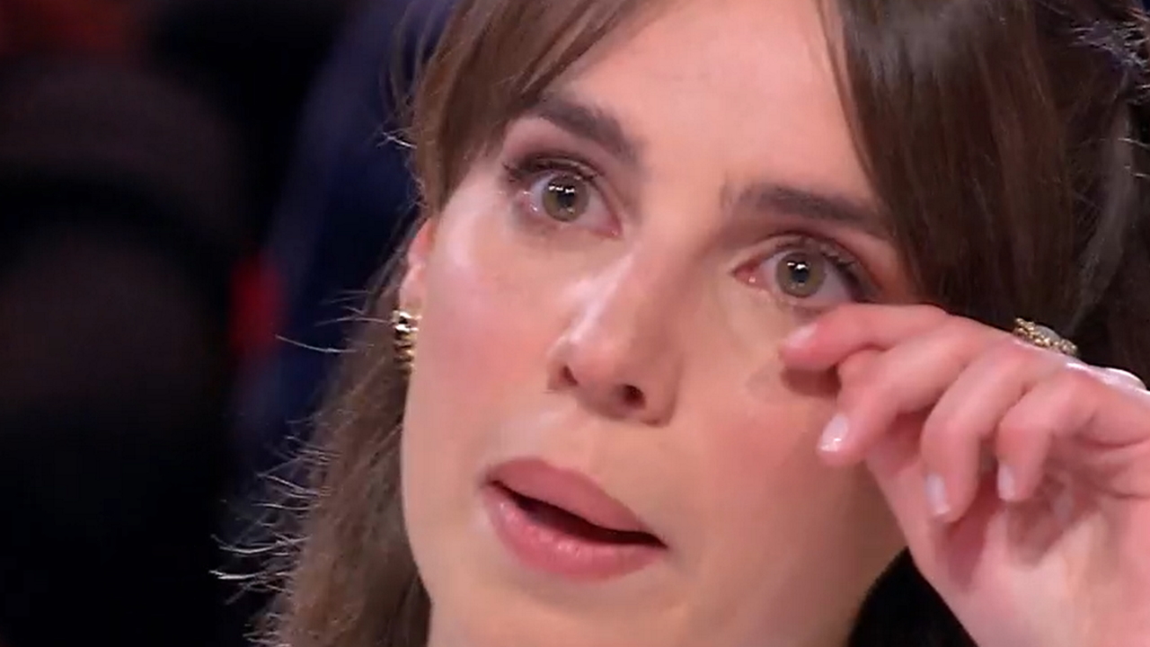 Affari Tuoi, coppia accetta l’offerta e sfuma super premio: lacrime da Amadeus