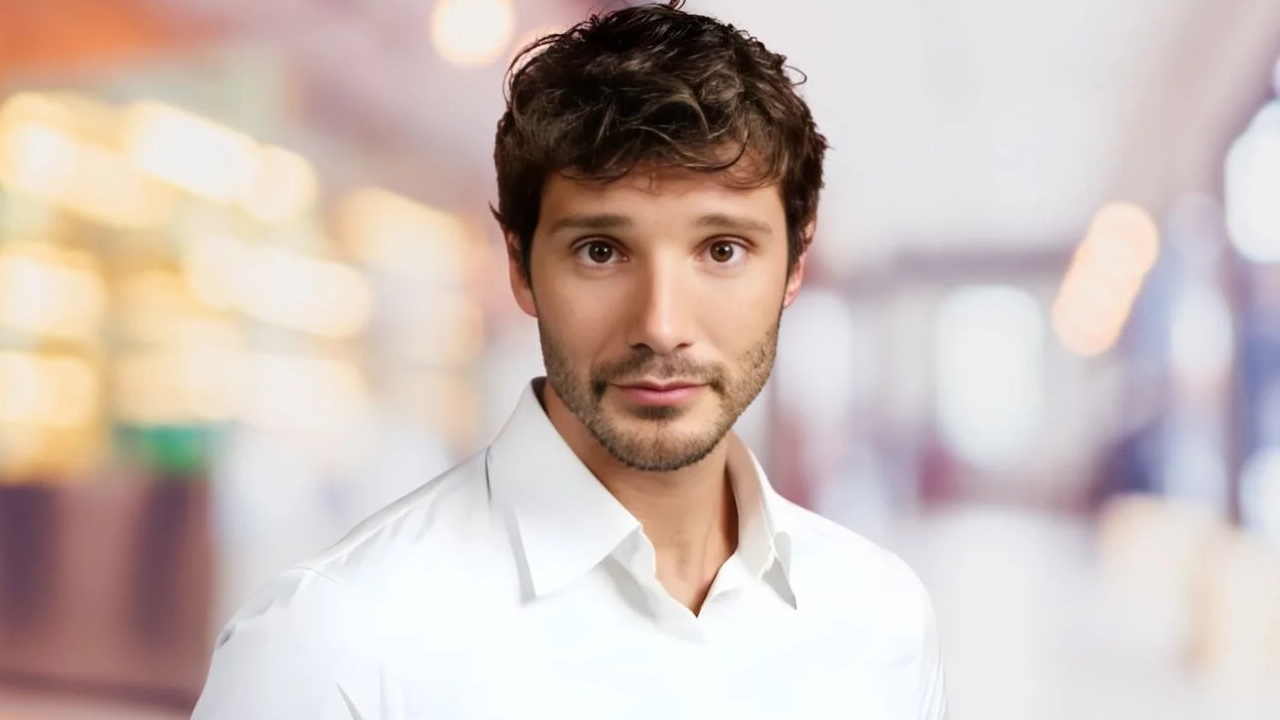 Stefano De Martino se la spassa con un’ex dopo pace con Belen: FOTO