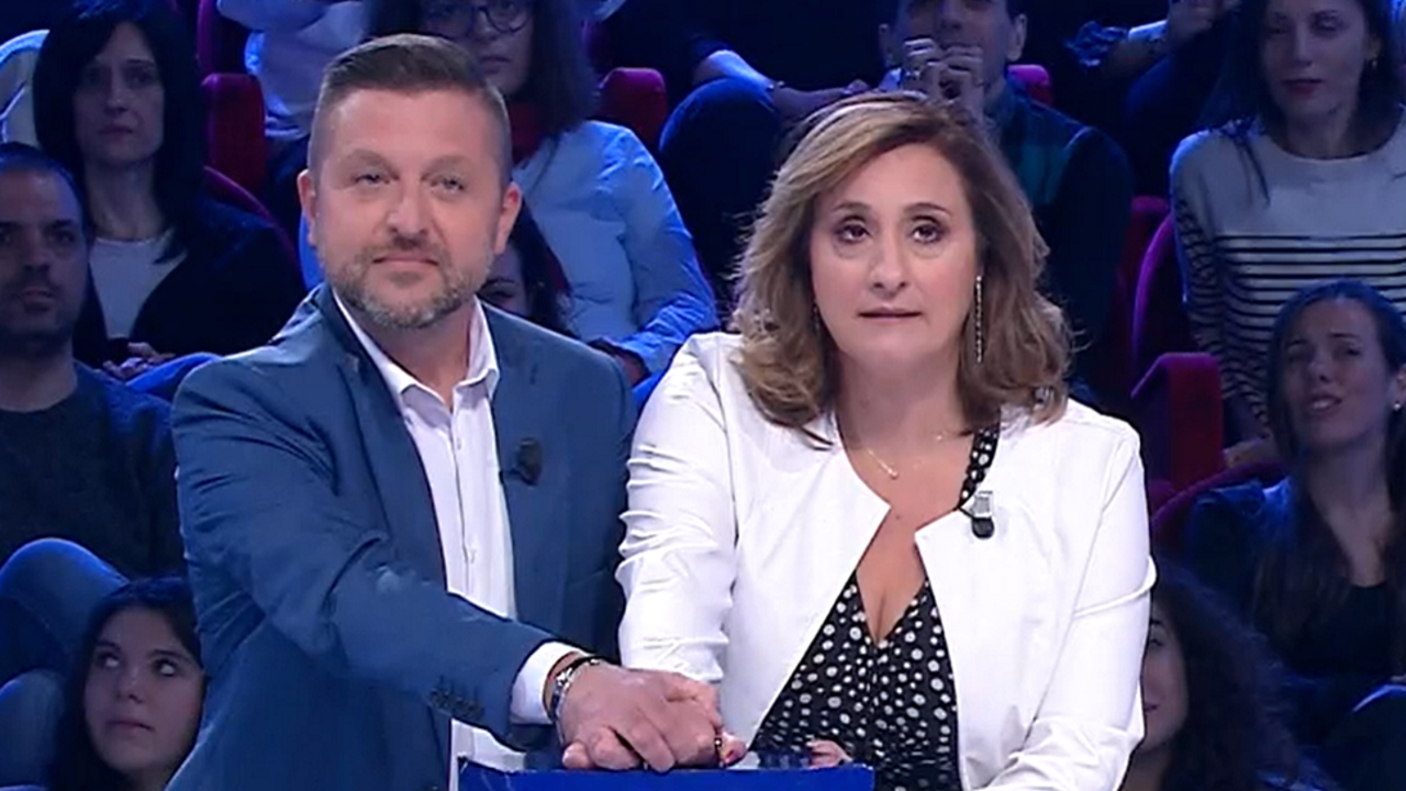 Affari Tuoi, Rossella e Aldo vincono ma i soldi non bastano per il sogno di lei