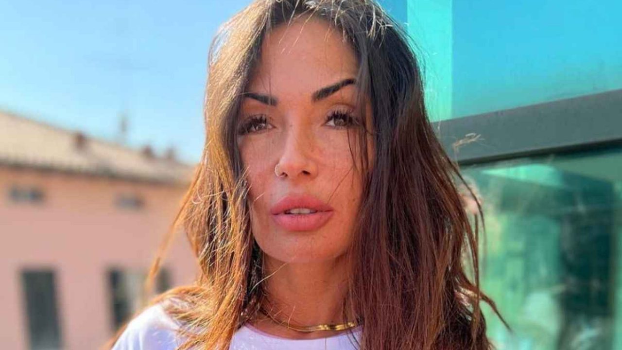 UeD, Ida Platano insultata sull’aspetto, lei sbotta: «Soffro di una patologia»