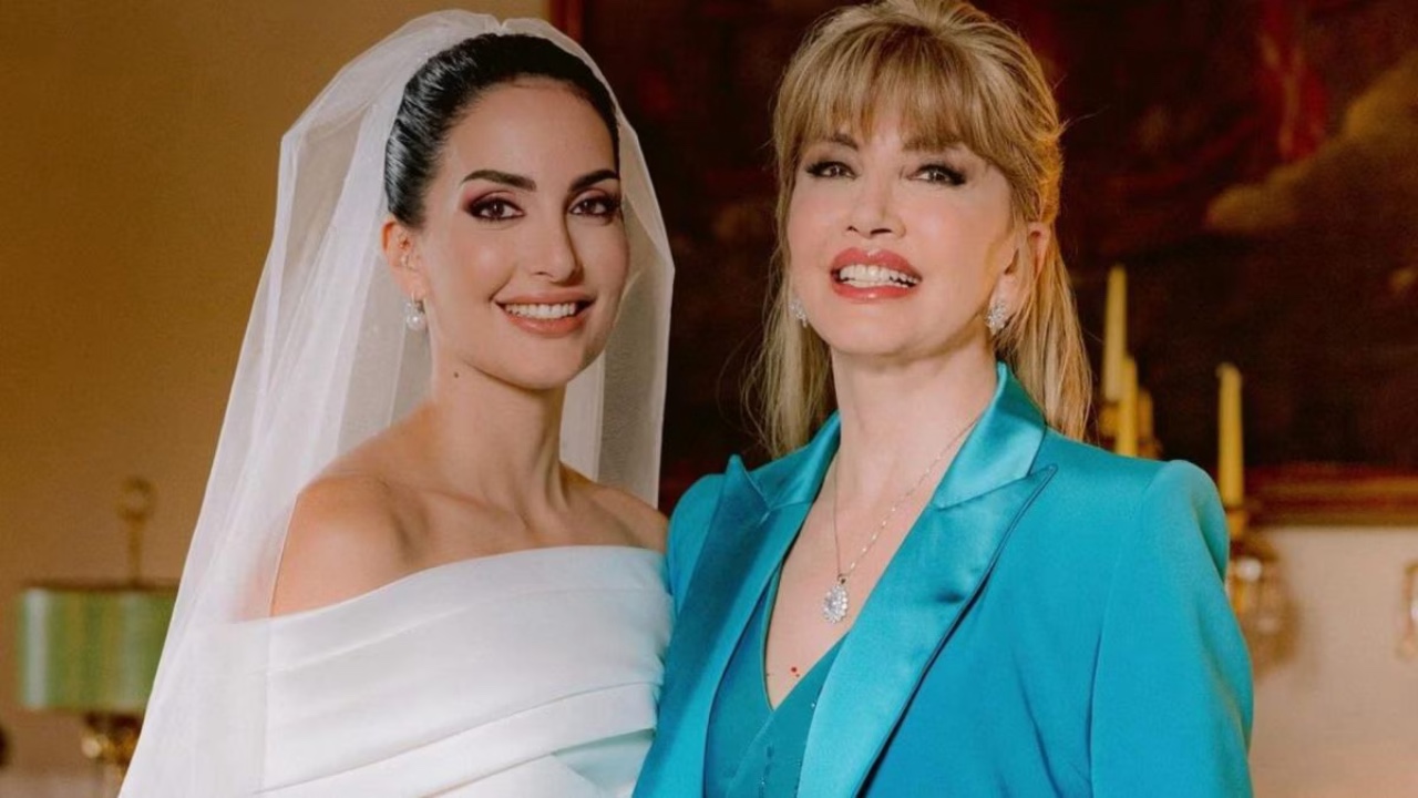 Milly Carlucci diventa nonna, «figlia Angelica incinta»: foto e gossip