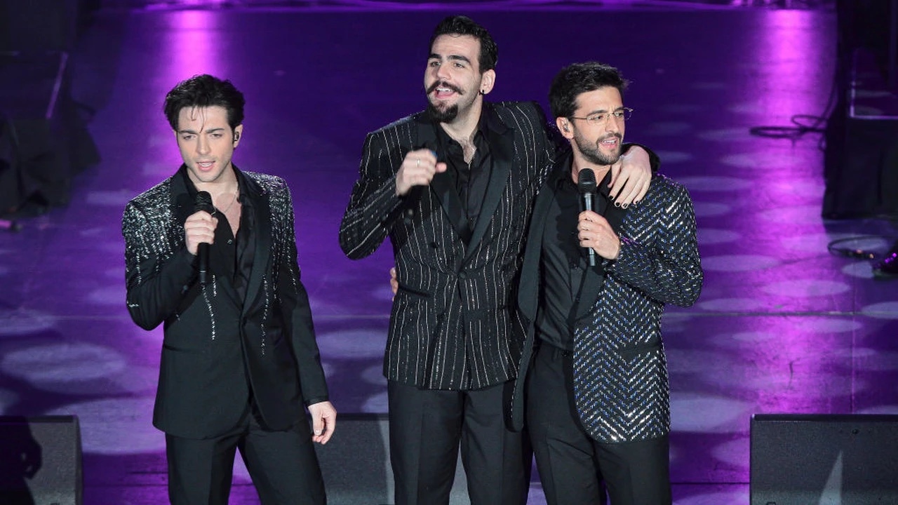 Il Volo registra concerto Natale in estate: polemica su cachet e cappotti