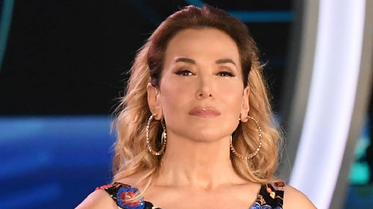 Perché Barbara d’Urso non può tornare in TV? Cosa c’è dietro, rivelazioni