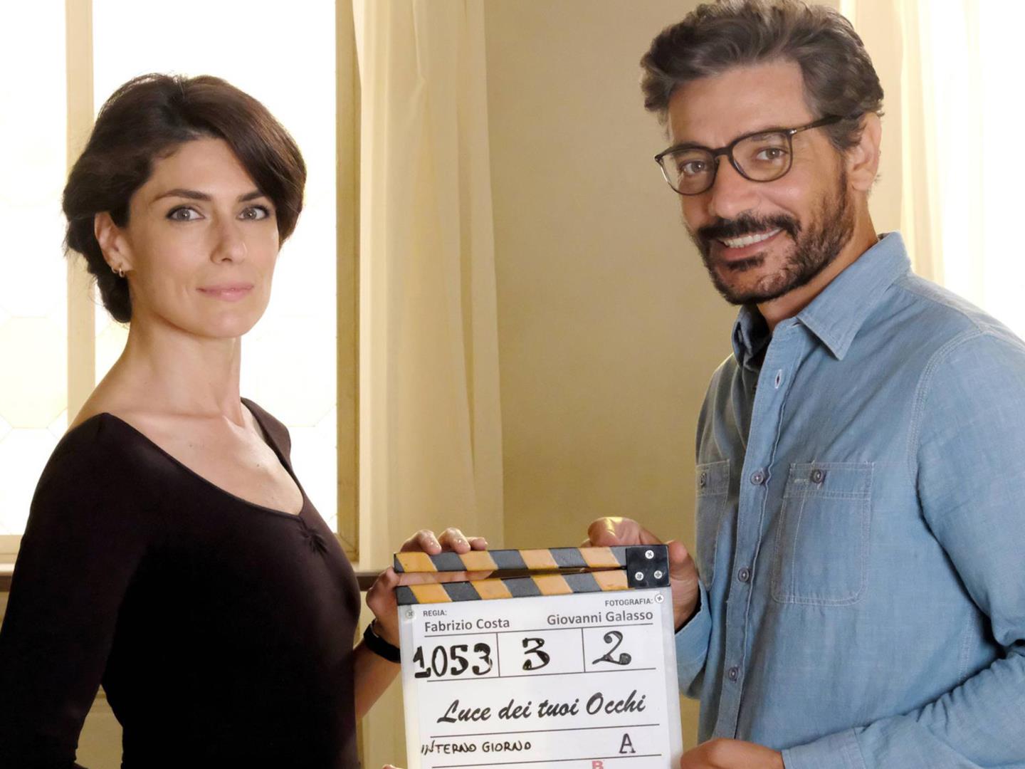 Luce dei tuoi occhi: trama e cast della fiction Mediaset