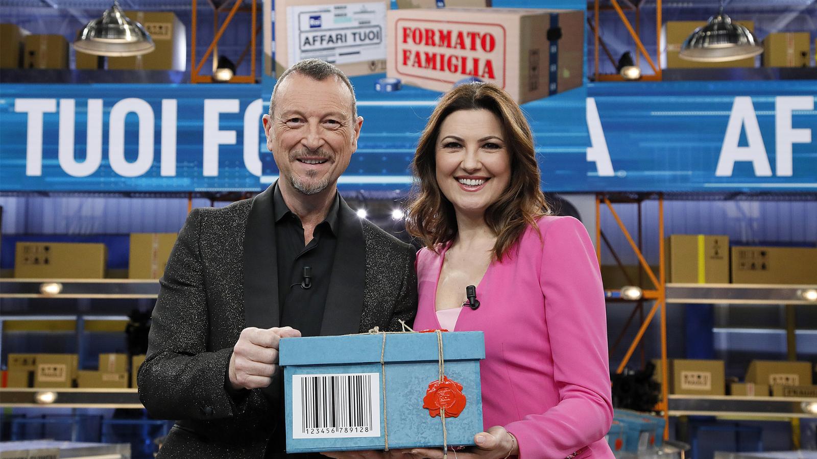 Stasera in tv, oggi 26 febbraio 2022: Affari tuoi formato famiglia e C’è posta per te