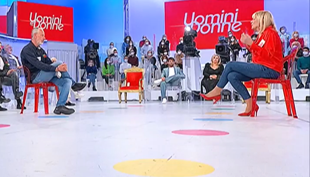 Uomini e Donne, Gemma presa da Franco e gli copia il look
