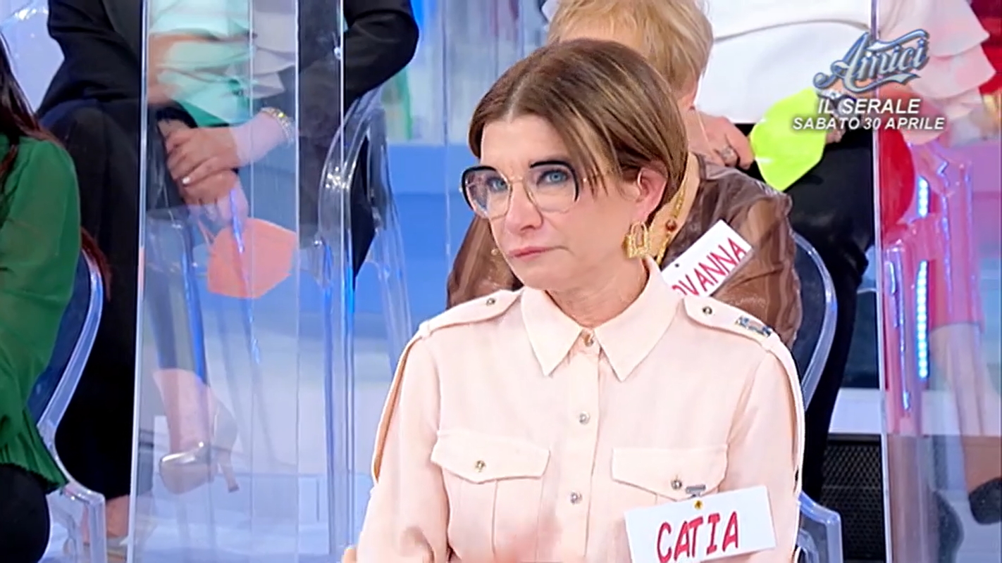 Uomini e Donne, Catia attacca Biagio Di Maro: ’Mi ha portato in una pizzeria da asporto’