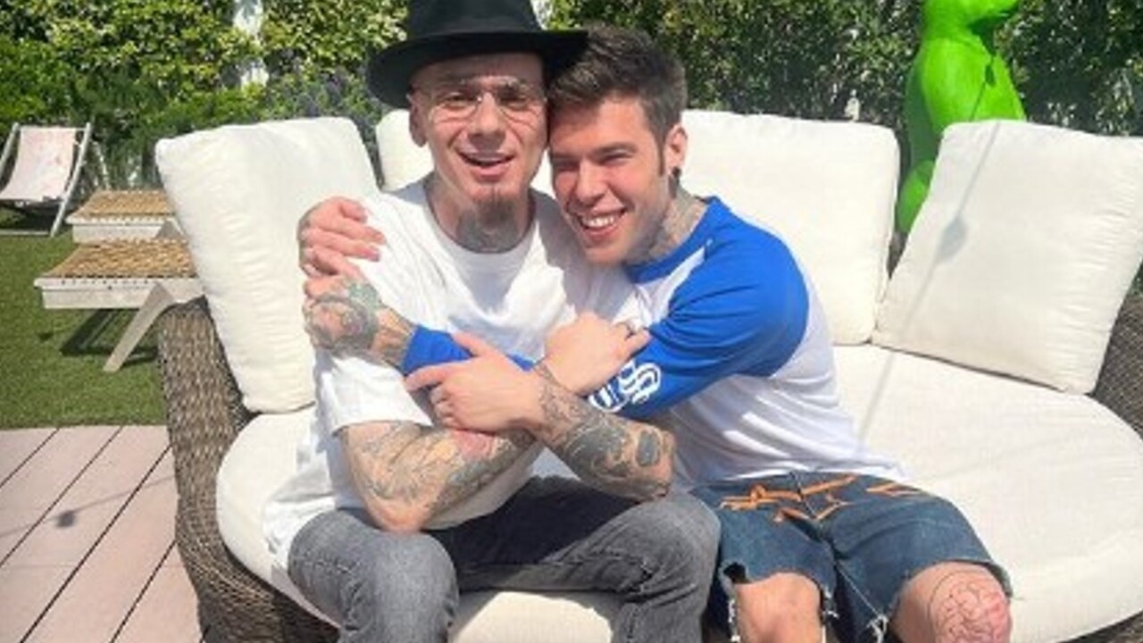 Fedez e J-Ax hanno fatto pace: insieme per un nuovo progetto