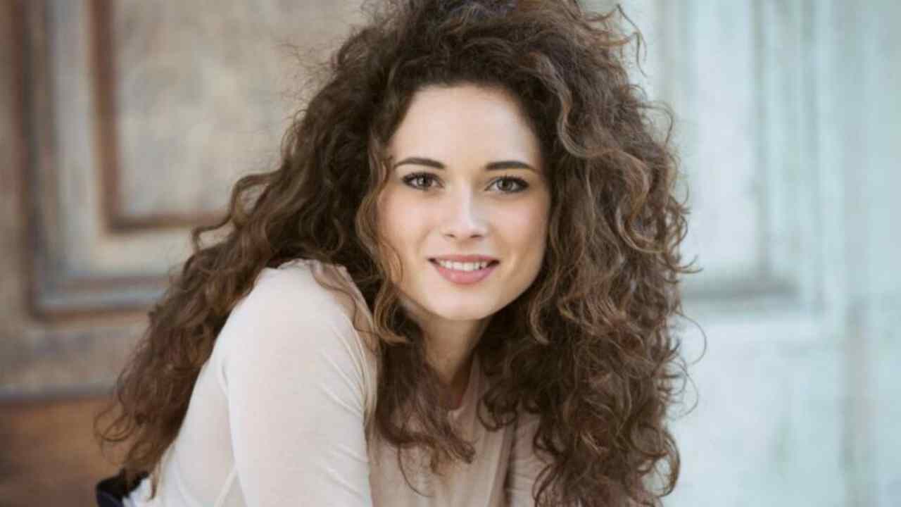 Un posto al sole, trama 27 giugno 2022: Susanna in crisi