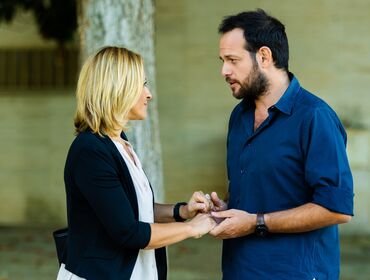 Un posto al sole, anticipazioni 31 gennaio: Silvia accetta l'aiuto di Giancarlo
