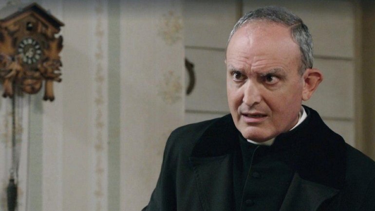 Il Paradiso delle Signore 7, arriva la nipote di don Saverio: 'fugge da problemi familiari'