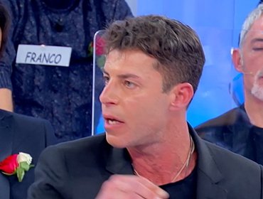 Uomini e Donne, Gloria e Diego: 'Non mi hai ancora baciata'