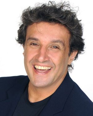 Flavio Insinna