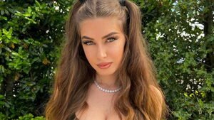 Elisa Esposito, chi è la prof del corsivo: età, altezza, fidanzato, Instagram e Tik Tok