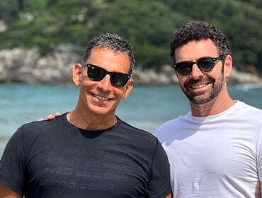 Alberto Matano e il marito Riccardo in vacanza: ecco cosa hanno fatto (FOTO)