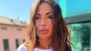 UeD, Ida Platano insultata sull’aspetto, lei sbotta: «Soffro di una patologia»