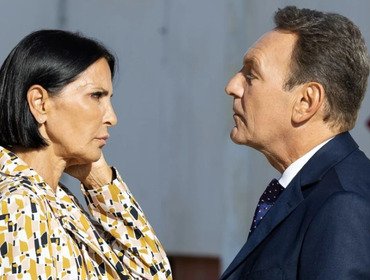 Un posto al sole, trama 11 dicembre 2023: Marina e Roberto in difficoltà