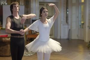 Carla: trama, cast e trailer del film in onda domenica 5 dicembre 2021