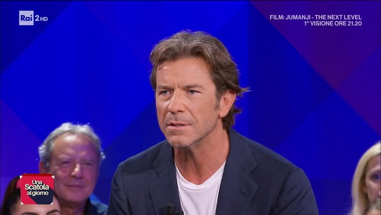 Ascolti TV 11 ottobre 2022, Paolo Conticini debutta con un nuovo game show su Rai 2