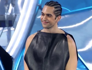 Mahmood bacia un ragazzo (VIDEO) e il fidanzato Noah è a Sanremo