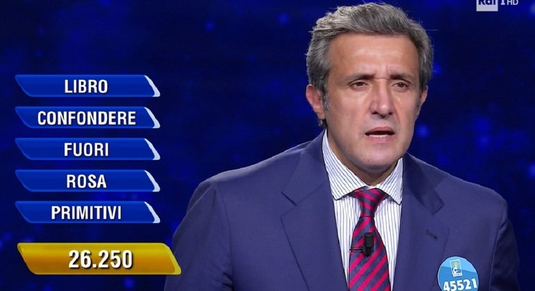 Ascolti TV 7 novembre, Flavio Insinna re dei game show: demoliti Soliti Ignoti e Caduta Libera