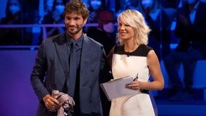 Maria De Filippi su Rai2 da Stefano De Martino: colpaccio per Natale