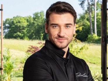 Damiano Carrara fuori da Bake Off? Lite con Parodi e vendetta Caressa