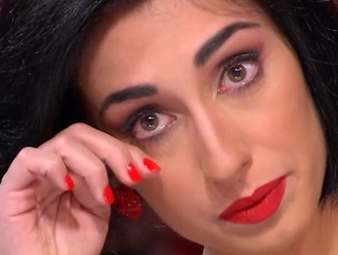 Affari Tuoi, Sandy piange e accetta l'offerta: l'amaro finale