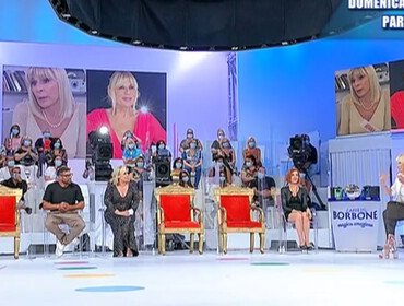 Uomini e Donne, il prima e dopo di Gemma Galgani: 'Si dovrà rifare la pancia'