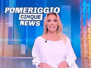 Simona Branchetti fuori dai programmi Canale 5 e mistero Rai: retroscena