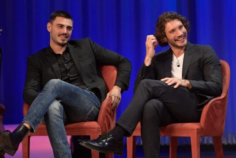 Naufragio di cuori sull'Isola dei Famosi: Stefano De Martino e Francesco Monte