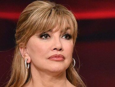 Ballando 2022, concorrente trans esclusa contro la Carlucci: cosa ha fatto