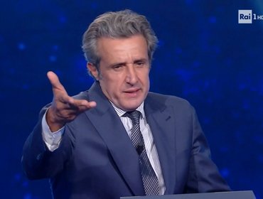 L'Eredità, l'appello di Flavio Insinna: 'è un periodo micidiale'