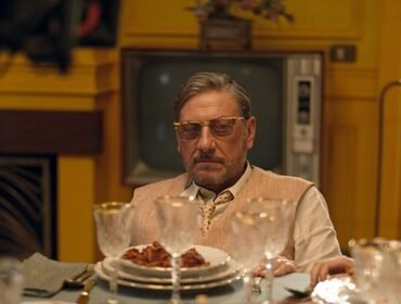 Sabato, domenica e lunedì: trama e cast del film in onda il 14 dicembre 2021