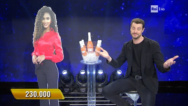 L'Eredità, Samira costretta ad assentarsi a gioco in corso: la spiegazione di Insinna